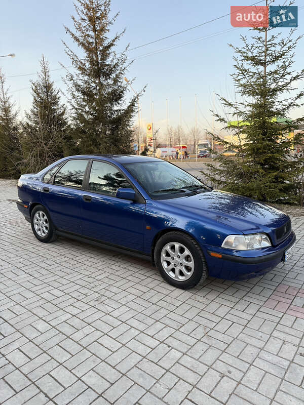 Volvo S40 (1997)