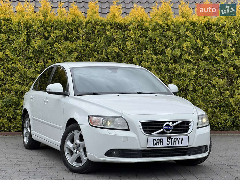 Volvo S40 (2012)