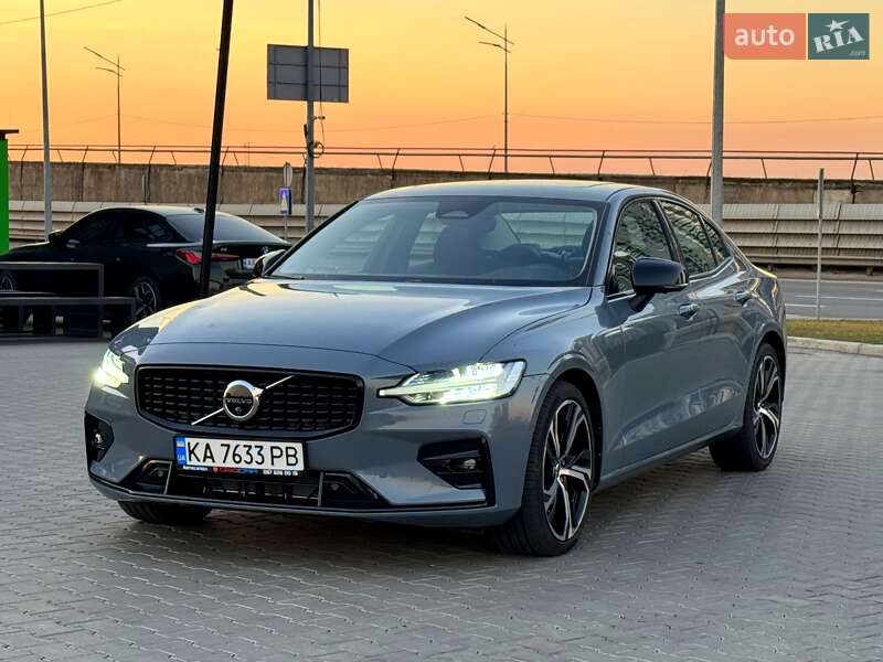 Volvo S60 (2023)