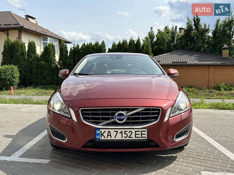 Volvo S60 (2013)