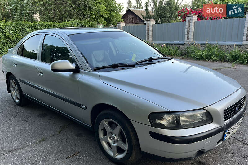 Volvo S60 (2002)