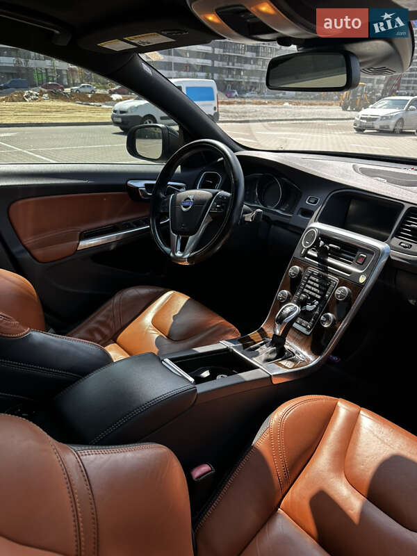 Volvo S60 (2014)