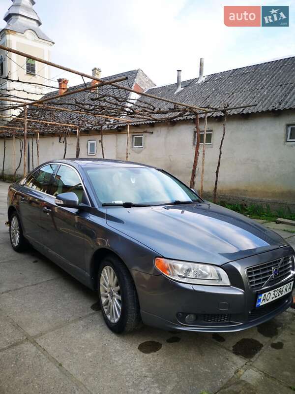 Volvo S80 (2008)