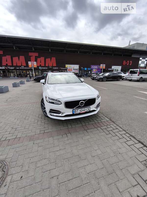 Volvo S90 (2018)