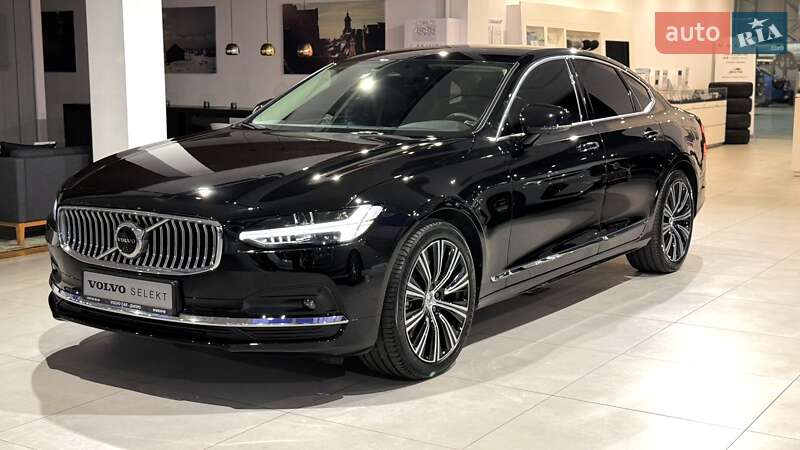 Volvo S90 (2023)