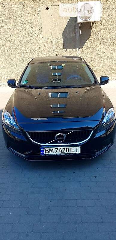 Volvo V40 (2016)