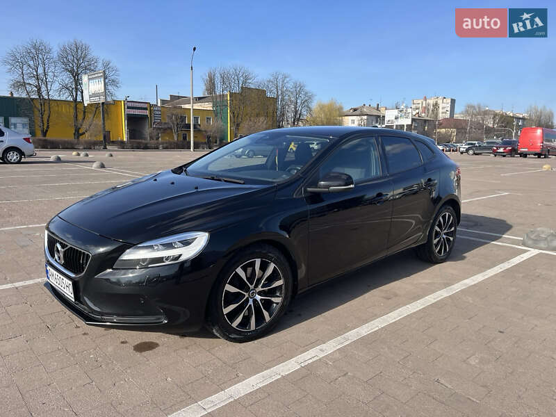 Volvo V40 (2019)