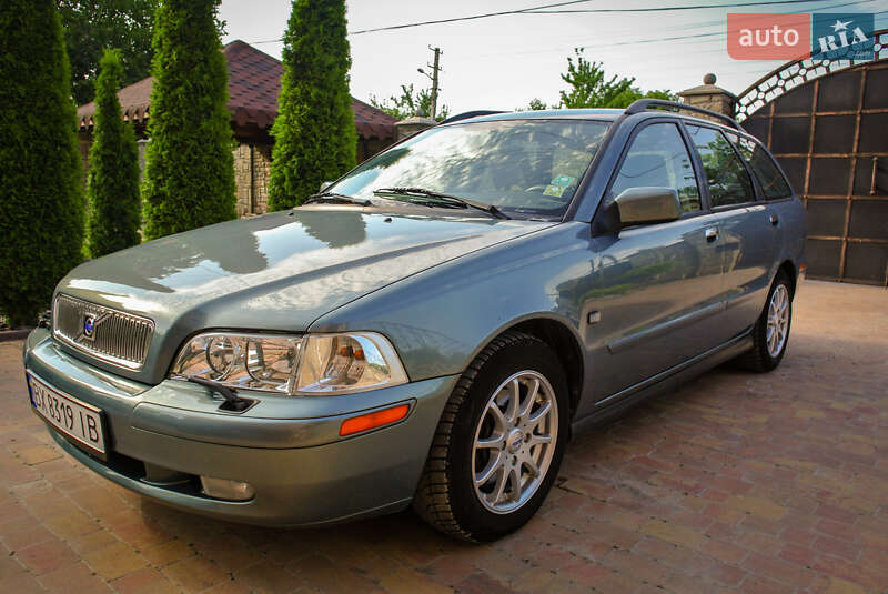Volvo V40 (2003)