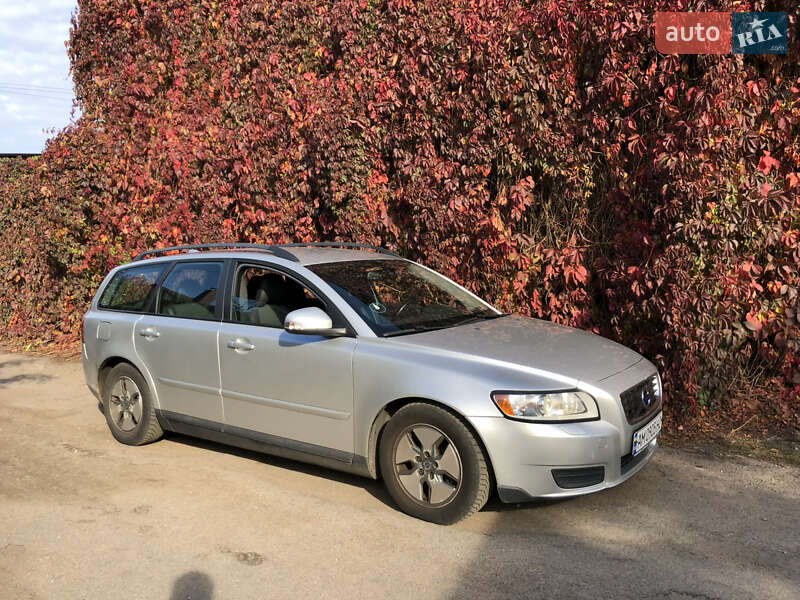 Volvo V50 (2010)