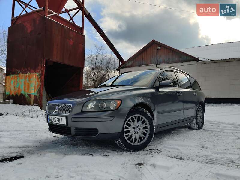 Volvo V50 (2004)