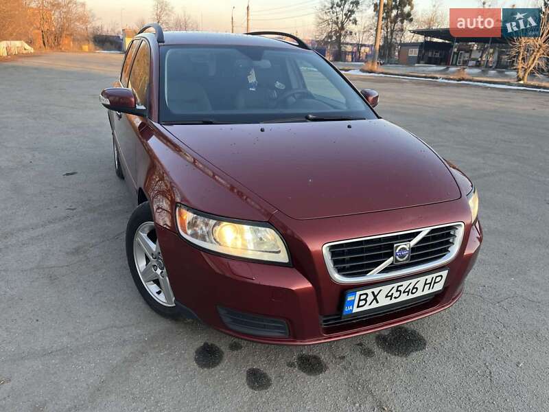 Volvo V50 (2008)