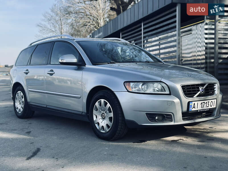 Volvo V50 (2009)