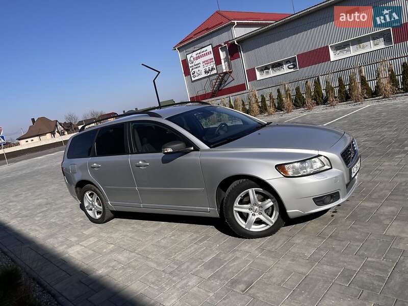 Volvo V50 (2008)
