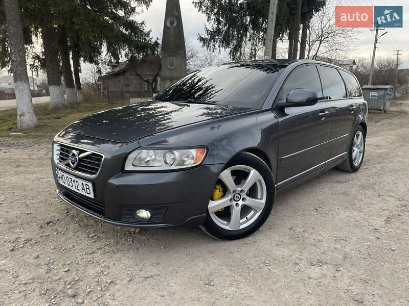 Volvo V50 (2011)