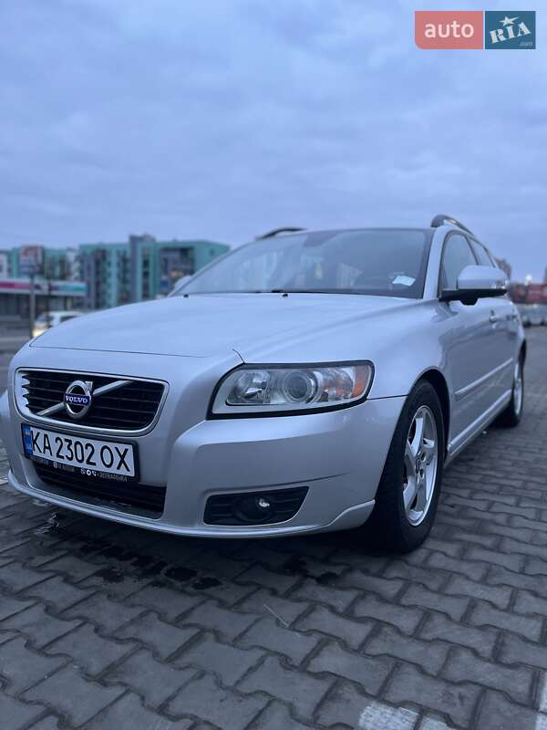 Volvo V50 (2010)