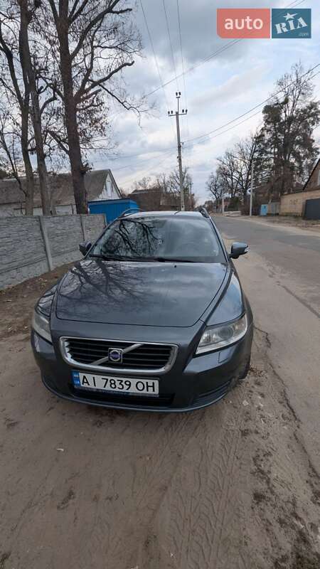 Volvo V50 (2008)