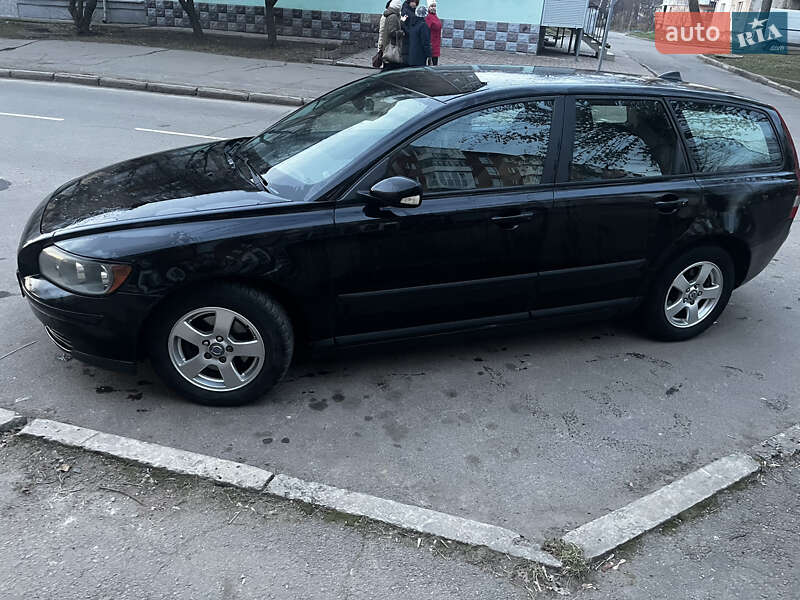 Volvo V50 (2006)