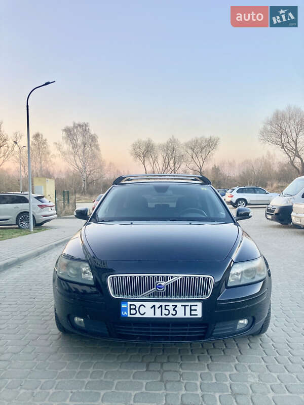 Volvo V50 (2006)