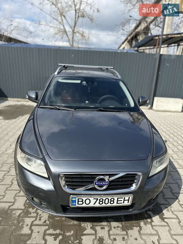 Volvo V50 (2011)