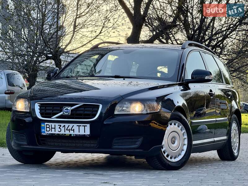 Volvo V50 (2010)