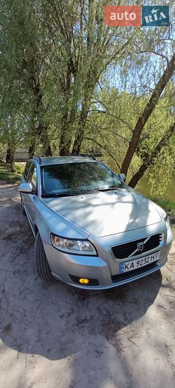 Volvo V50 (2009)