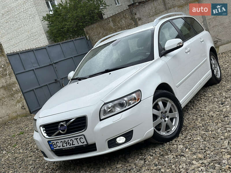 Volvo V50 (2011)