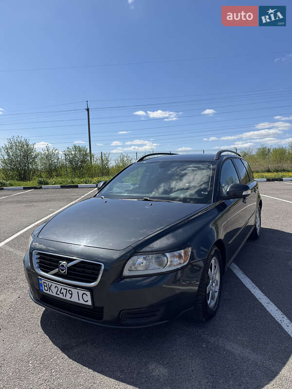 Volvo V50 (2010)