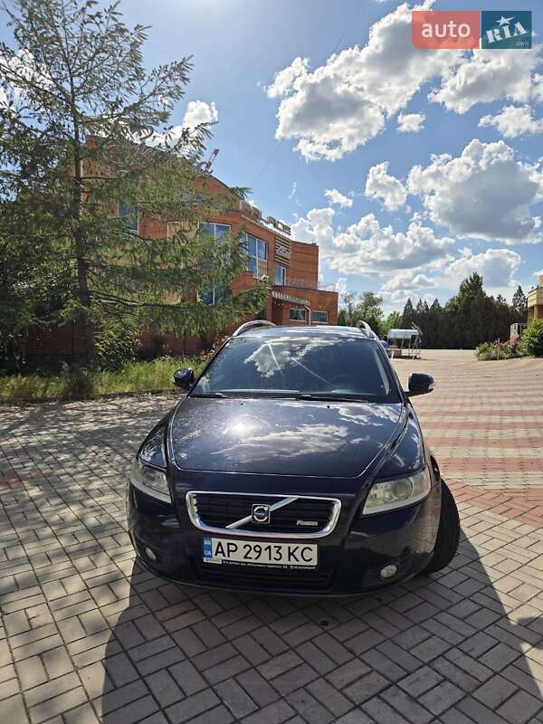 Volvo V50 (2010)