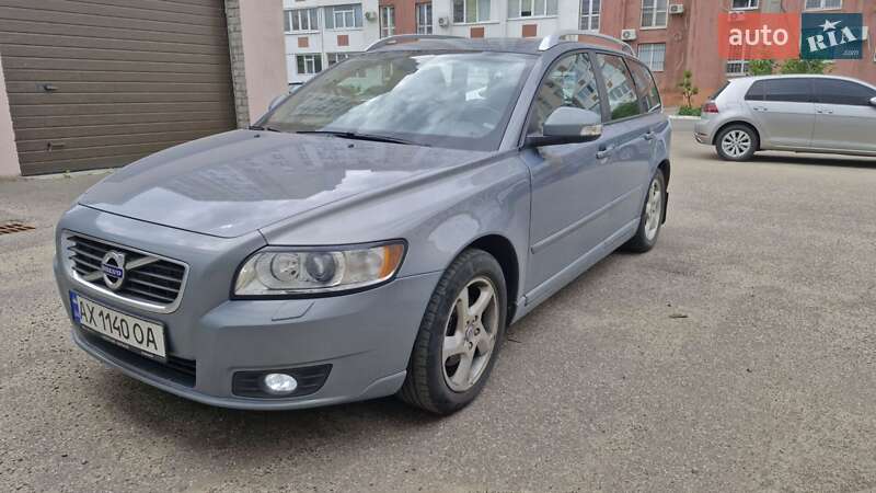 Volvo V50 (2012)