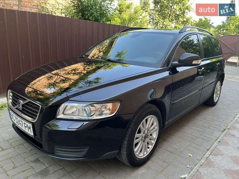 Volvo V50 (2010)