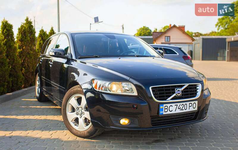 Volvo V50 (2008)