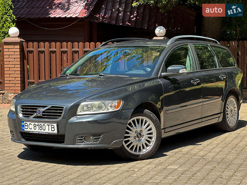Volvo V50 (2009)