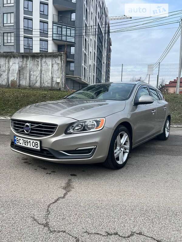 Volvo V60 (2014)
