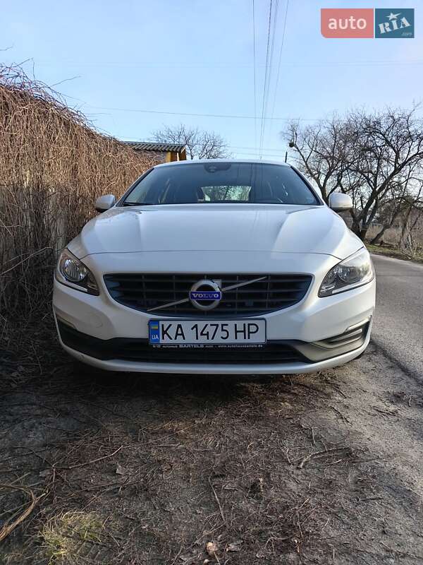 Volvo V60 (2016)