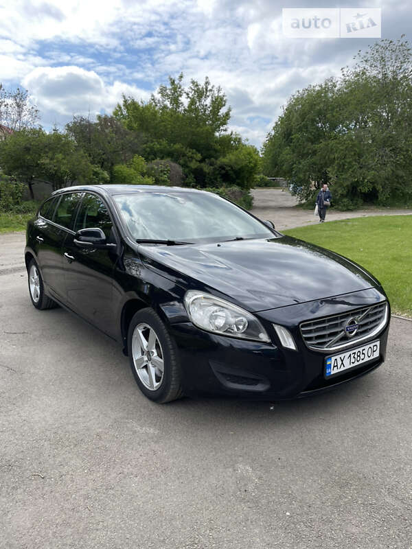 Volvo V60 (2012)