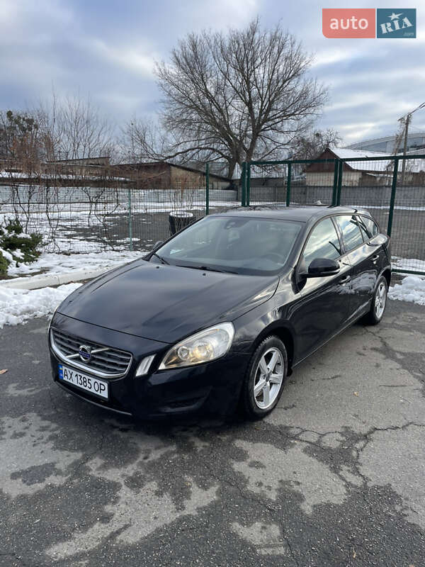 Volvo V60 (2012)