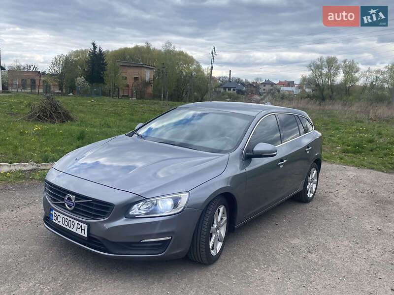 Volvo V60 (2015)