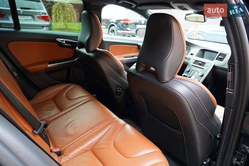 Volvo V60 (2014)