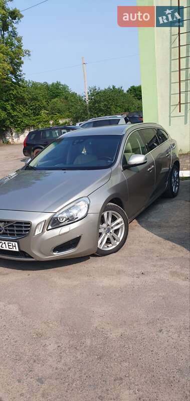Volvo V60 (2011)