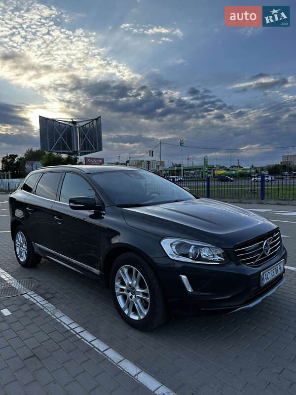 Volvo Xc60 (2015)