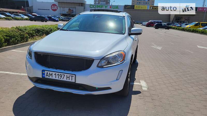 Volvo Xc60 (2015)