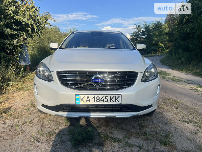 Volvo Xc60 (2017)