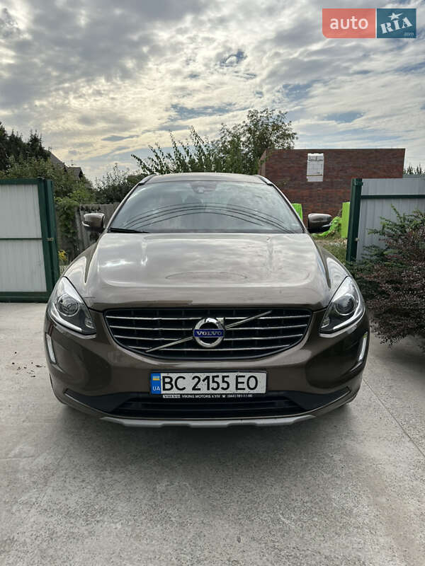 Volvo Xc60 (2016)
