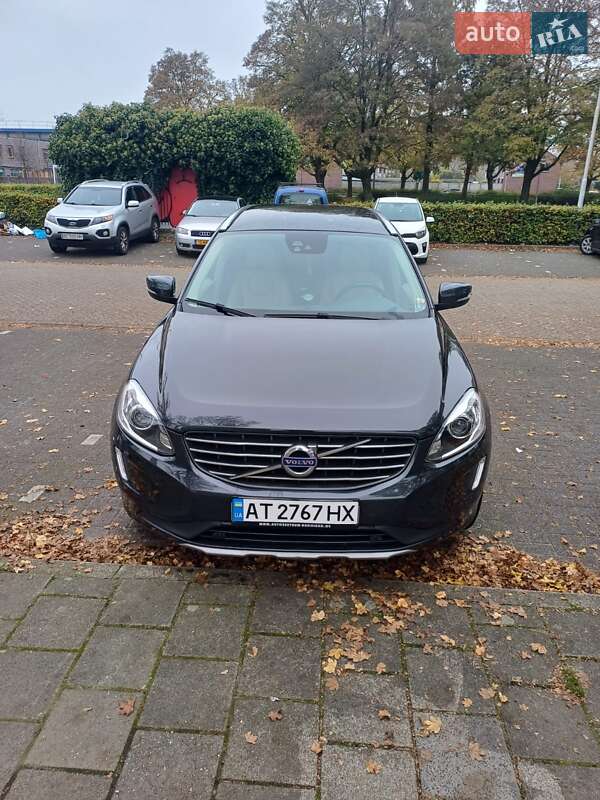 Volvo Xc60 (2015)