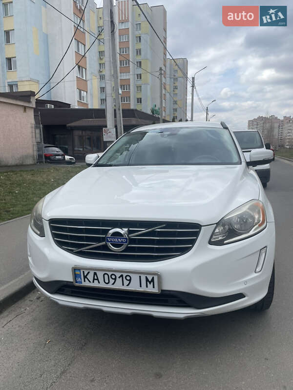 Volvo Xc60 (2016)