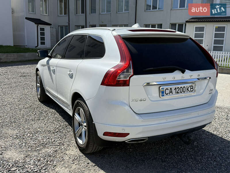 Volvo Xc60 (2015)