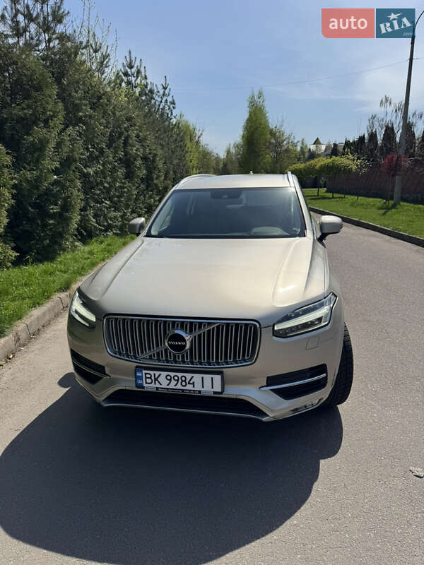 Volvo Xc90 (2015)