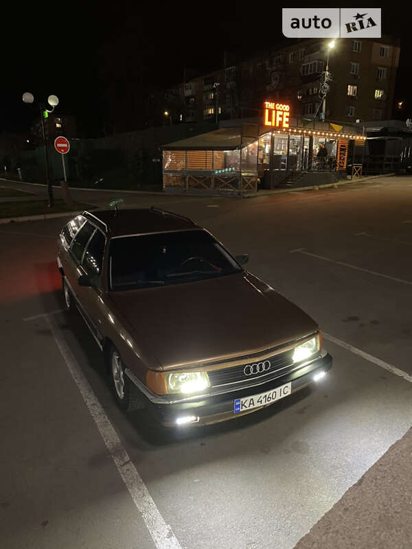 Audi 100 (1985)