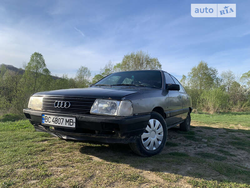 Audi 100 (1989)