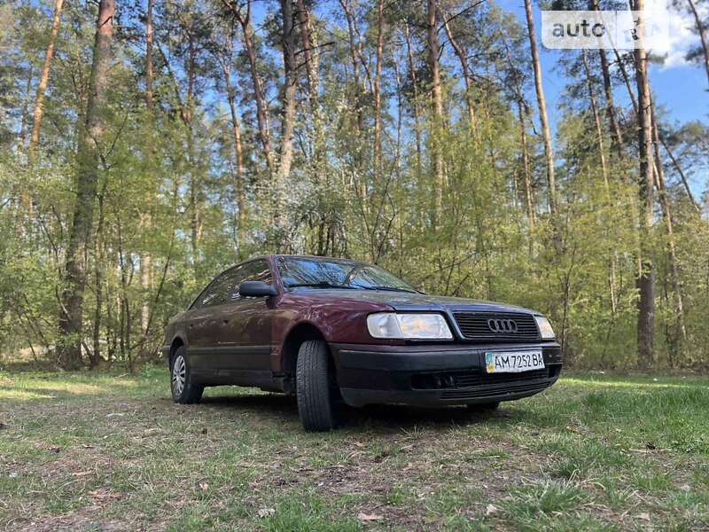 Audi 100 (1992)